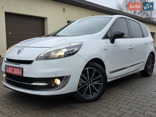 Белый Рено Гранд Сценик, объемом двигателя 1.6 л и пробегом 228 тыс. км за 8777 $, фото 1 на Automoto.ua