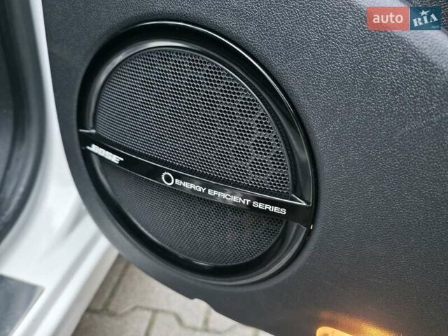 Белый Рено Гранд Сценик, объемом двигателя 1.6 л и пробегом 305 тыс. км за 7999 $, фото 46 на Automoto.ua