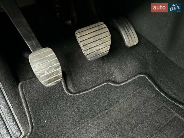 Белый Рено Гранд Сценик, объемом двигателя 1.5 л и пробегом 241 тыс. км за 9500 $, фото 26 на Automoto.ua