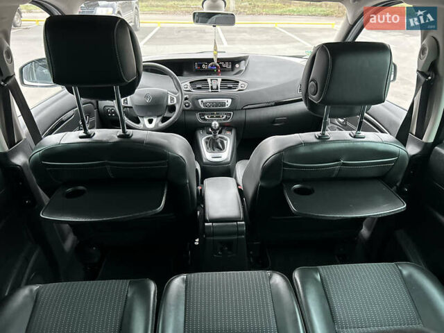 Белый Рено Гранд Сценик, объемом двигателя 1.5 л и пробегом 241 тыс. км за 9500 $, фото 159 на Automoto.ua