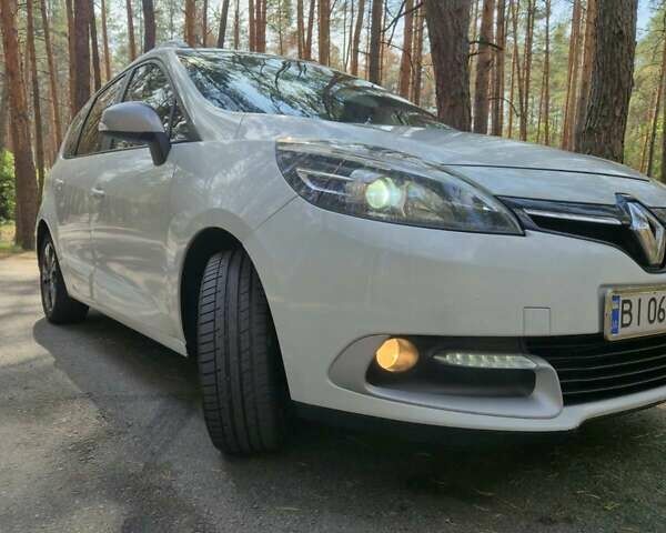 Белый Рено Гранд Сценик, объемом двигателя 1.5 л и пробегом 287 тыс. км за 8400 $, фото 25 на Automoto.ua