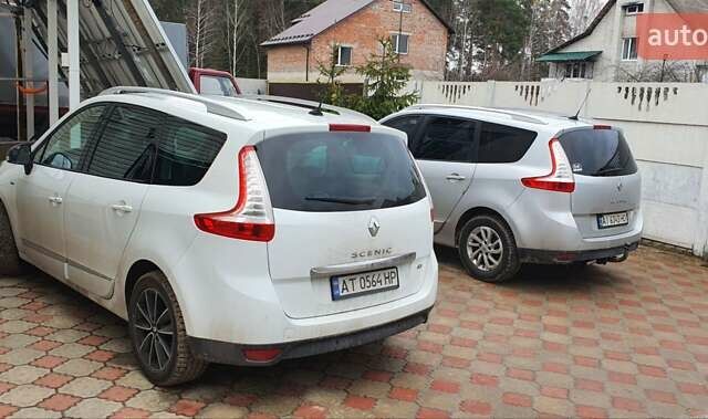 Білий Рено Гранд Сценік, об'ємом двигуна 1.6 л та пробігом 289 тис. км за 10000 $, фото 2 на Automoto.ua