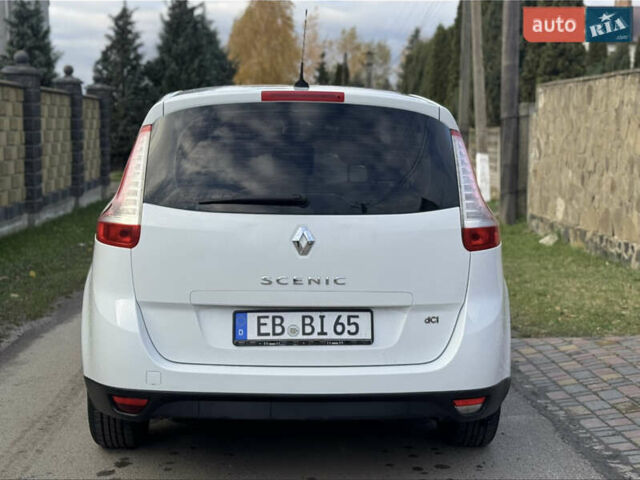 Белый Рено Гранд Сценик, объемом двигателя 1.5 л и пробегом 232 тыс. км за 8500 $, фото 17 на Automoto.ua
