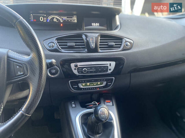 Рено Гранд Сценик 2013 в Ровно на Automoto.ua Белый Рено Гранд Сценик, объемом двигателя 1.5 л и пробегом 269 тыс. км за 9400 $, фото 19 на Automoto.ua