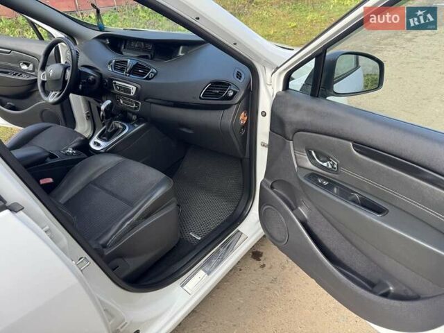 Белый Рено Гранд Сценик, объемом двигателя 1.5 л и пробегом 273 тыс. км за 7600 $, фото 19 на Automoto.ua