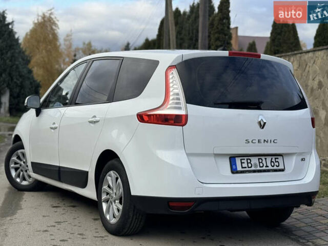Белый Рено Гранд Сценик, объемом двигателя 1.5 л и пробегом 232 тыс. км за 8500 $, фото 14 на Automoto.ua