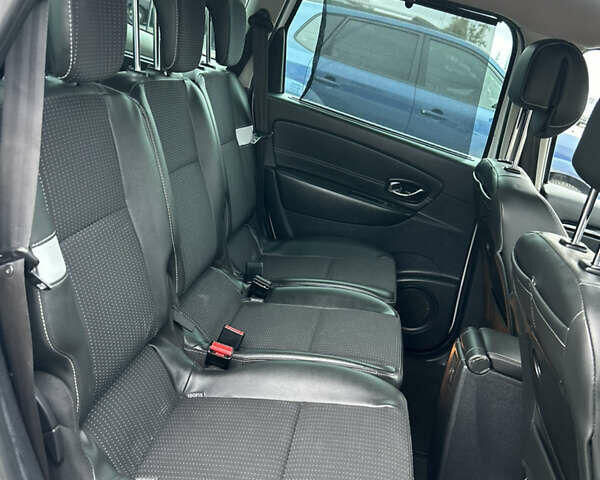 Белый Рено Гранд Сценик, объемом двигателя 1.5 л и пробегом 241 тыс. км за 9500 $, фото 158 на Automoto.ua