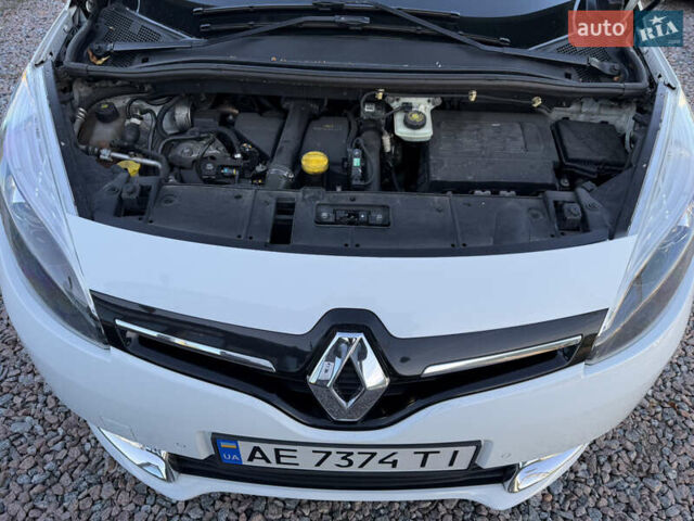 Білий Рено Гранд Сценік, об'ємом двигуна 1.5 л та пробігом 250 тис. км за 9300 $, фото 34 на Automoto.ua