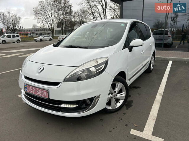 Белый Рено Гранд Сценик, объемом двигателя 1.5 л и пробегом 241 тыс. км за 9500 $, фото 145 на Automoto.ua