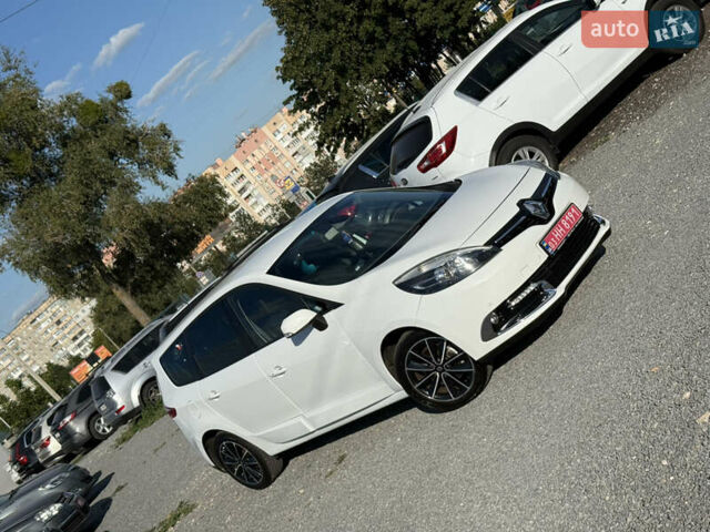 Белый Рено Гранд Сценик, объемом двигателя 1.6 л и пробегом 205 тыс. км за 9999 $, фото 44 на Automoto.ua