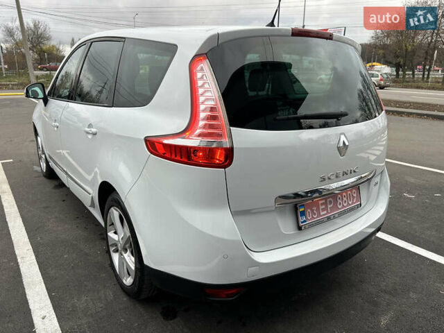 Белый Рено Гранд Сценик, объемом двигателя 1.5 л и пробегом 241 тыс. км за 9500 $, фото 5 на Automoto.ua