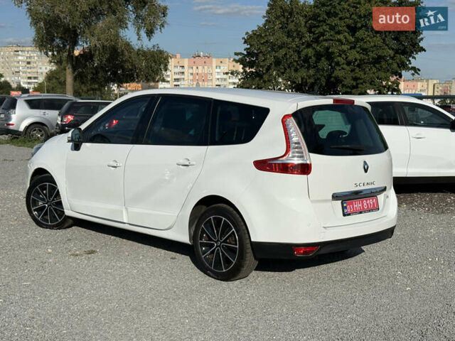 Белый Рено Гранд Сценик, объемом двигателя 1.6 л и пробегом 205 тыс. км за 9999 $, фото 2 на Automoto.ua