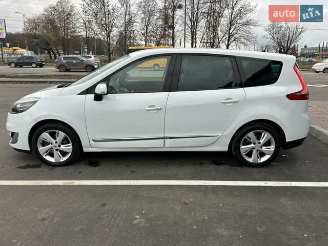 Белый Рено Гранд Сценик, объемом двигателя 1.5 л и пробегом 241 тыс. км за 9500 $, фото 2 на Automoto.ua