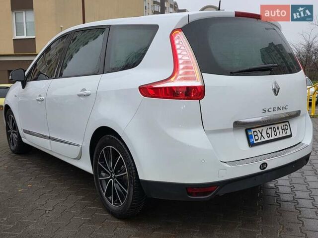 Белый Рено Гранд Сценик, объемом двигателя 1.6 л и пробегом 305 тыс. км за 7999 $, фото 2 на Automoto.ua