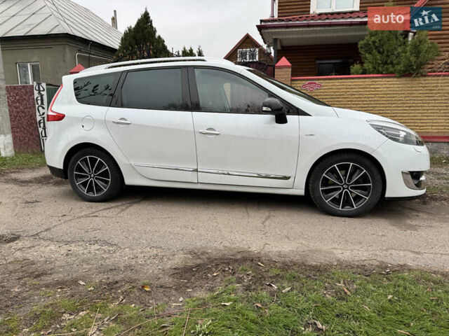 Белый Рено Гранд Сценик, объемом двигателя 1.6 л и пробегом 162 тыс. км за 10500 $, фото 6 на Automoto.ua