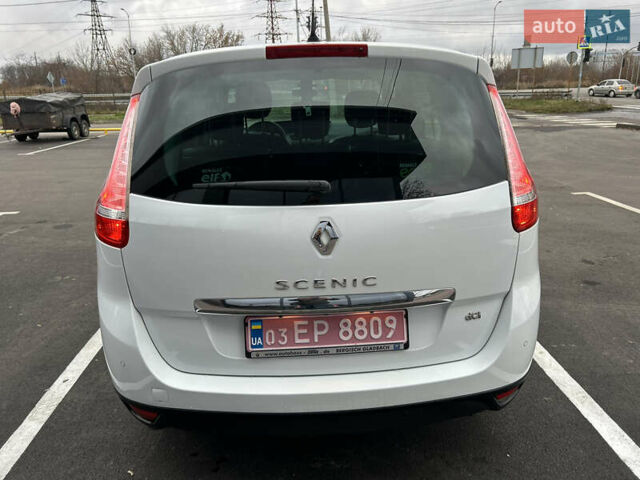 Белый Рено Гранд Сценик, объемом двигателя 1.5 л и пробегом 241 тыс. км за 9500 $, фото 152 на Automoto.ua
