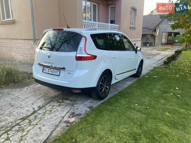 Рено Гранд Сценик 2013 в Ровно на Automoto.ua Белый Рено Гранд Сценик, объемом двигателя 1.5 л и пробегом 269 тыс. км за 9400 $, фото 4 на Automoto.ua