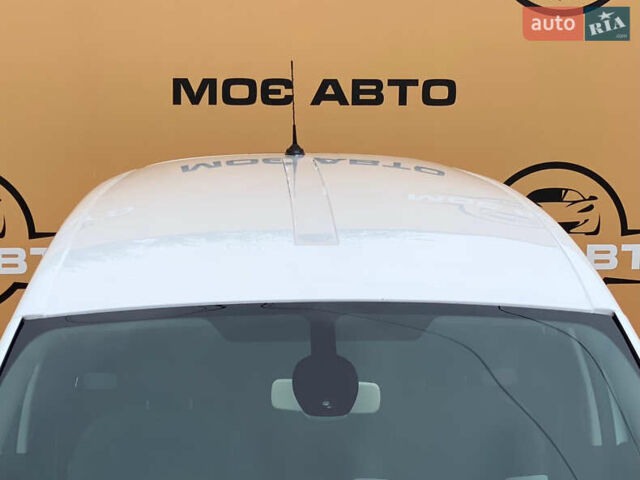 Білий Рено Гранд Сценік, об'ємом двигуна 1.5 л та пробігом 215 тис. км за 8700 $, фото 5 на Automoto.ua