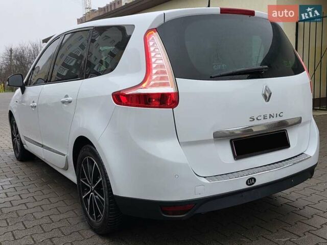 Белый Рено Гранд Сценик, объемом двигателя 1.6 л и пробегом 305 тыс. км за 7999 $, фото 10 на Automoto.ua