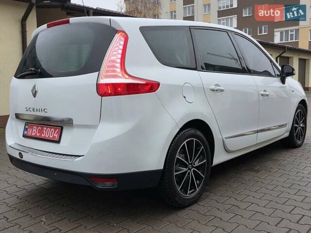 Белый Рено Гранд Сценик, объемом двигателя 1.6 л и пробегом 228 тыс. км за 8777 $, фото 12 на Automoto.ua