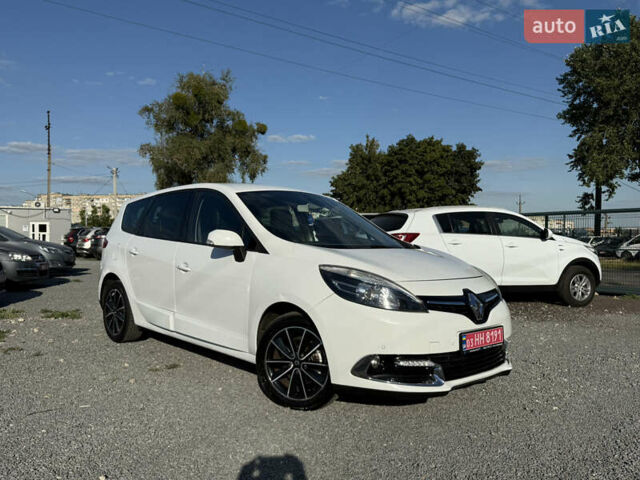 Белый Рено Гранд Сценик, объемом двигателя 1.6 л и пробегом 205 тыс. км за 9999 $, фото 11 на Automoto.ua