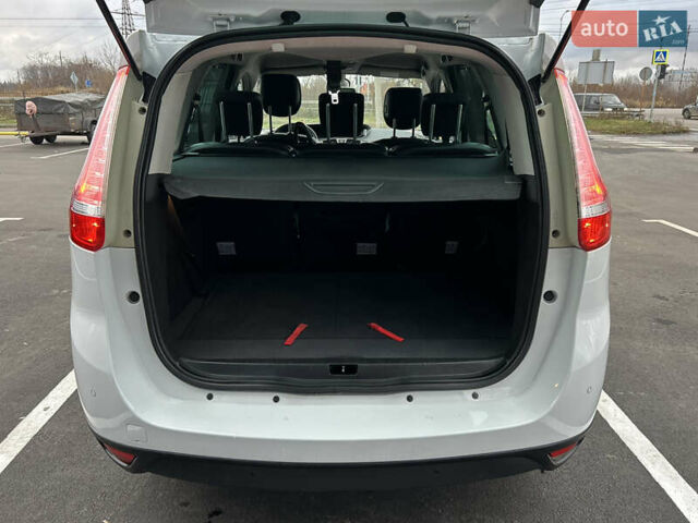 Белый Рено Гранд Сценик, объемом двигателя 1.5 л и пробегом 241 тыс. км за 9500 $, фото 131 на Automoto.ua