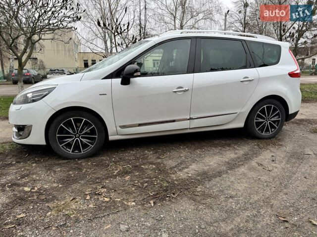 Белый Рено Гранд Сценик, объемом двигателя 1.6 л и пробегом 162 тыс. км за 10500 $, фото 12 на Automoto.ua