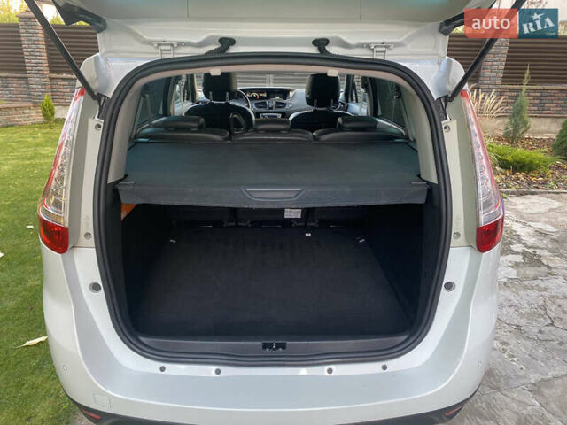 Рено Гранд Сценик 2013 в Ровно на Automoto.ua Белый Рено Гранд Сценик, объемом двигателя 1.5 л и пробегом 269 тыс. км за 9400 $, фото 22 на Automoto.ua