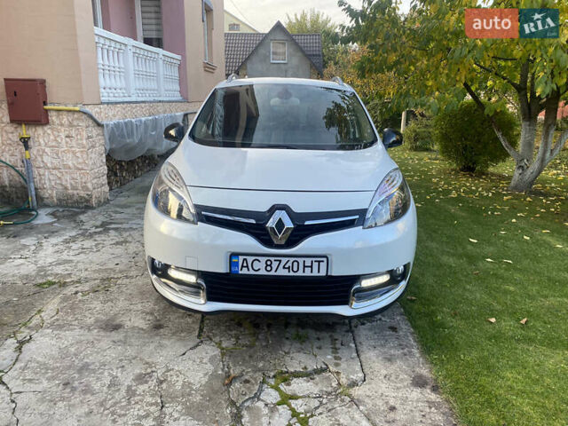 Рено Гранд Сценик 2013 в Ровно на Automoto.ua Белый Рено Гранд Сценик, объемом двигателя 1.5 л и пробегом 269 тыс. км за 9400 $, фото 9 на Automoto.ua