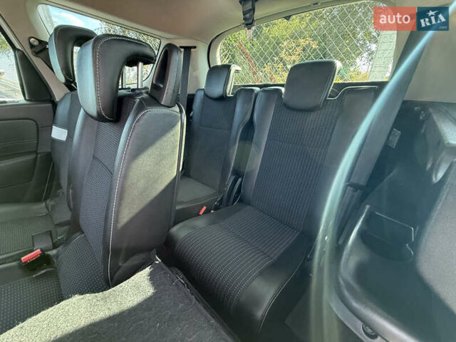 Белый Рено Гранд Сценик, объемом двигателя 1.6 л и пробегом 205 тыс. км за 9999 $, фото 24 на Automoto.ua