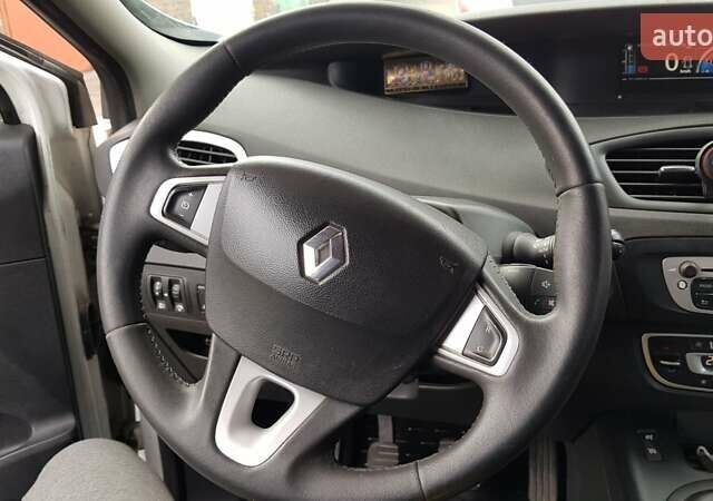 Білий Рено Гранд Сценік, об'ємом двигуна 1.5 л та пробігом 277 тис. км за 8100 $, фото 7 на Automoto.ua
