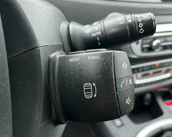 Белый Рено Гранд Сценик, объемом двигателя 1.5 л и пробегом 241 тыс. км за 9500 $, фото 28 на Automoto.ua