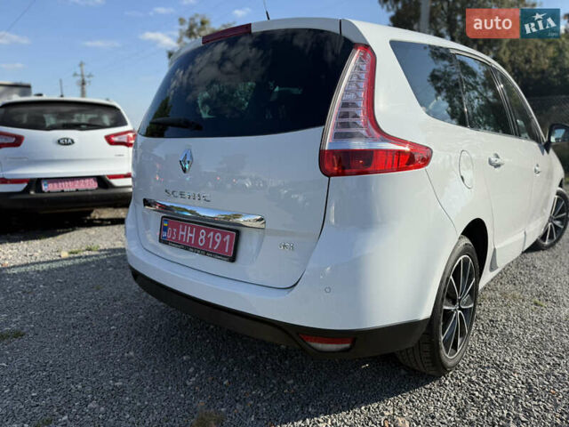 Белый Рено Гранд Сценик, объемом двигателя 1.6 л и пробегом 205 тыс. км за 9999 $, фото 10 на Automoto.ua