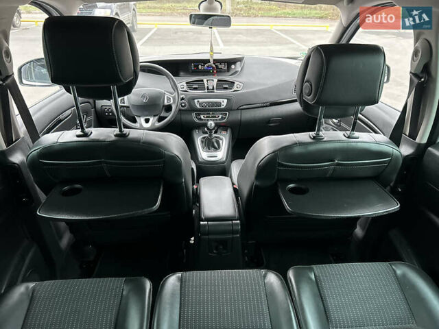 Белый Рено Гранд Сценик, объемом двигателя 1.5 л и пробегом 241 тыс. км за 9500 $, фото 115 на Automoto.ua