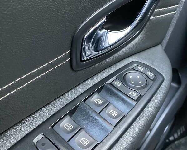 Белый Рено Гранд Сценик, объемом двигателя 1.5 л и пробегом 257 тыс. км за 9000 $, фото 15 на Automoto.ua