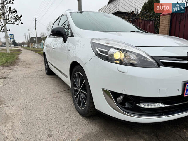 Белый Рено Гранд Сценик, объемом двигателя 1.6 л и пробегом 162 тыс. км за 10500 $, фото 4 на Automoto.ua