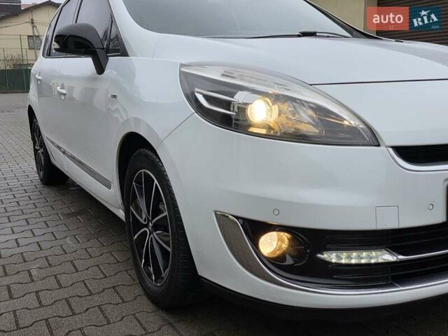 Белый Рено Гранд Сценик, объемом двигателя 1.6 л и пробегом 228 тыс. км за 8777 $, фото 19 на Automoto.ua