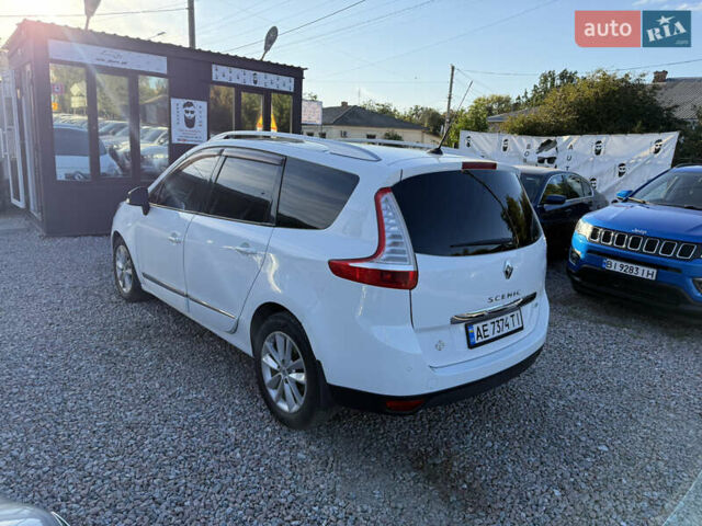 Білий Рено Гранд Сценік, об'ємом двигуна 1.5 л та пробігом 250 тис. км за 9300 $, фото 6 на Automoto.ua