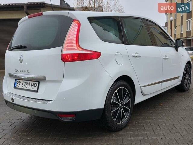 Белый Рено Гранд Сценик, объемом двигателя 1.6 л и пробегом 305 тыс. км за 7999 $, фото 3 на Automoto.ua