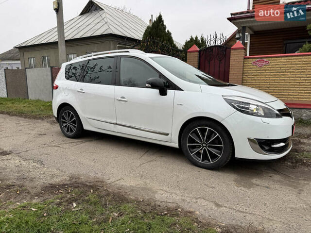 Белый Рено Гранд Сценик, объемом двигателя 1.6 л и пробегом 162 тыс. км за 10500 $, фото 5 на Automoto.ua