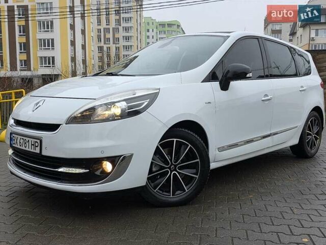 Белый Рено Гранд Сценик, объемом двигателя 1.6 л и пробегом 305 тыс. км за 7999 $, фото 1 на Automoto.ua