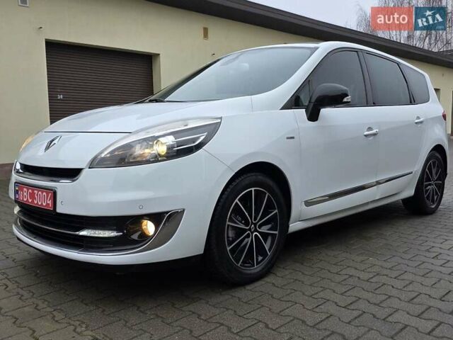 Белый Рено Гранд Сценик, объемом двигателя 1.6 л и пробегом 228 тыс. км за 8777 $, фото 6 на Automoto.ua