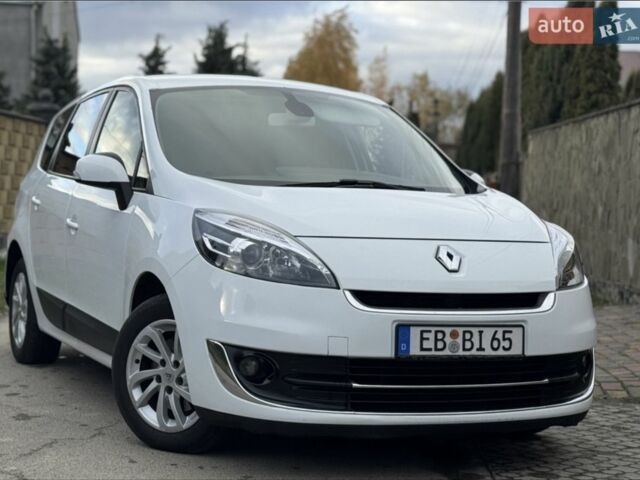 Белый Рено Гранд Сценик, объемом двигателя 1.5 л и пробегом 232 тыс. км за 7950 $, фото 3 на Automoto.ua