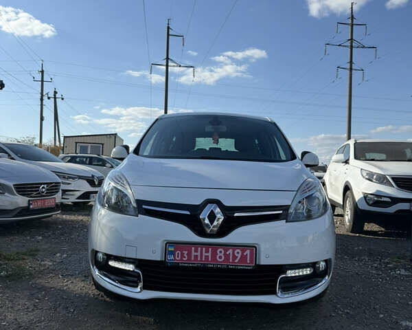 Белый Рено Гранд Сценик, объемом двигателя 1.6 л и пробегом 205 тыс. км за 9999 $, фото 45 на Automoto.ua