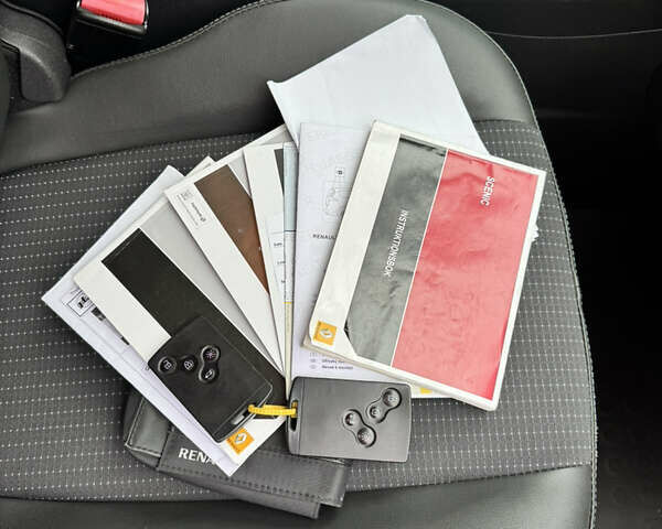 Белый Рено Гранд Сценик, объемом двигателя 1.6 л и пробегом 162 тыс. км за 10500 $, фото 84 на Automoto.ua