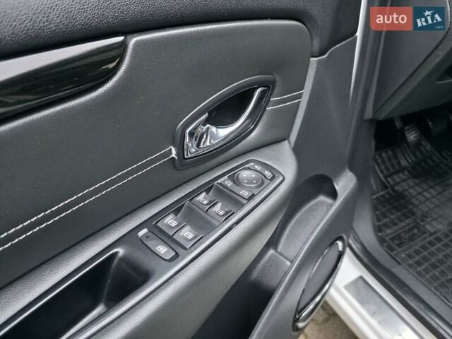 Белый Рено Гранд Сценик, объемом двигателя 1.6 л и пробегом 305 тыс. км за 7999 $, фото 50 на Automoto.ua