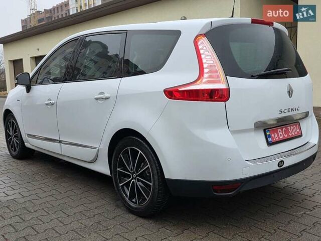 Белый Рено Гранд Сценик, объемом двигателя 1.6 л и пробегом 228 тыс. км за 8777 $, фото 9 на Automoto.ua