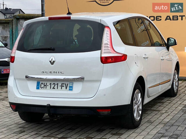 Білий Рено Гранд Сценік, об'ємом двигуна 1.5 л та пробігом 215 тис. км за 8700 $, фото 5 на Automoto.ua