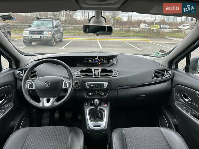 Белый Рено Гранд Сценик, объемом двигателя 1.5 л и пробегом 241 тыс. км за 9500 $, фото 110 на Automoto.ua