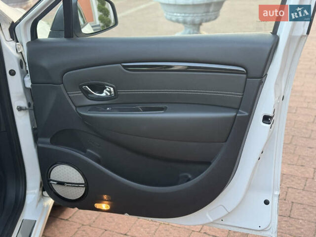 Білий Рено Гранд Сценік, об'ємом двигуна 1.6 л та пробігом 179 тис. км за 10950 $, фото 72 на Automoto.ua